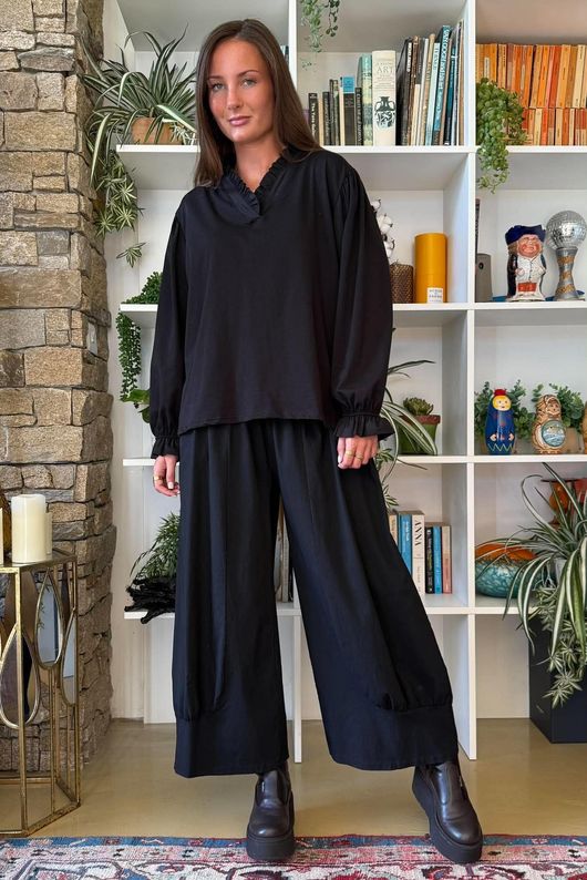 Body Stretch Cotton Ruffle Layer Shirt Black